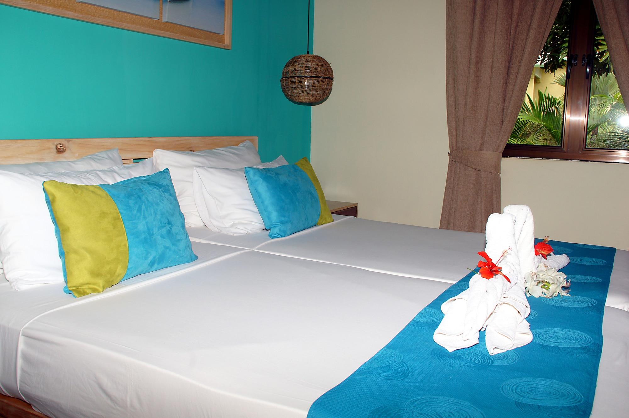 อเนเลีย รีสอร์ตแอนด์สปา Hotel Flic en Flac ภายนอก รูปภาพ