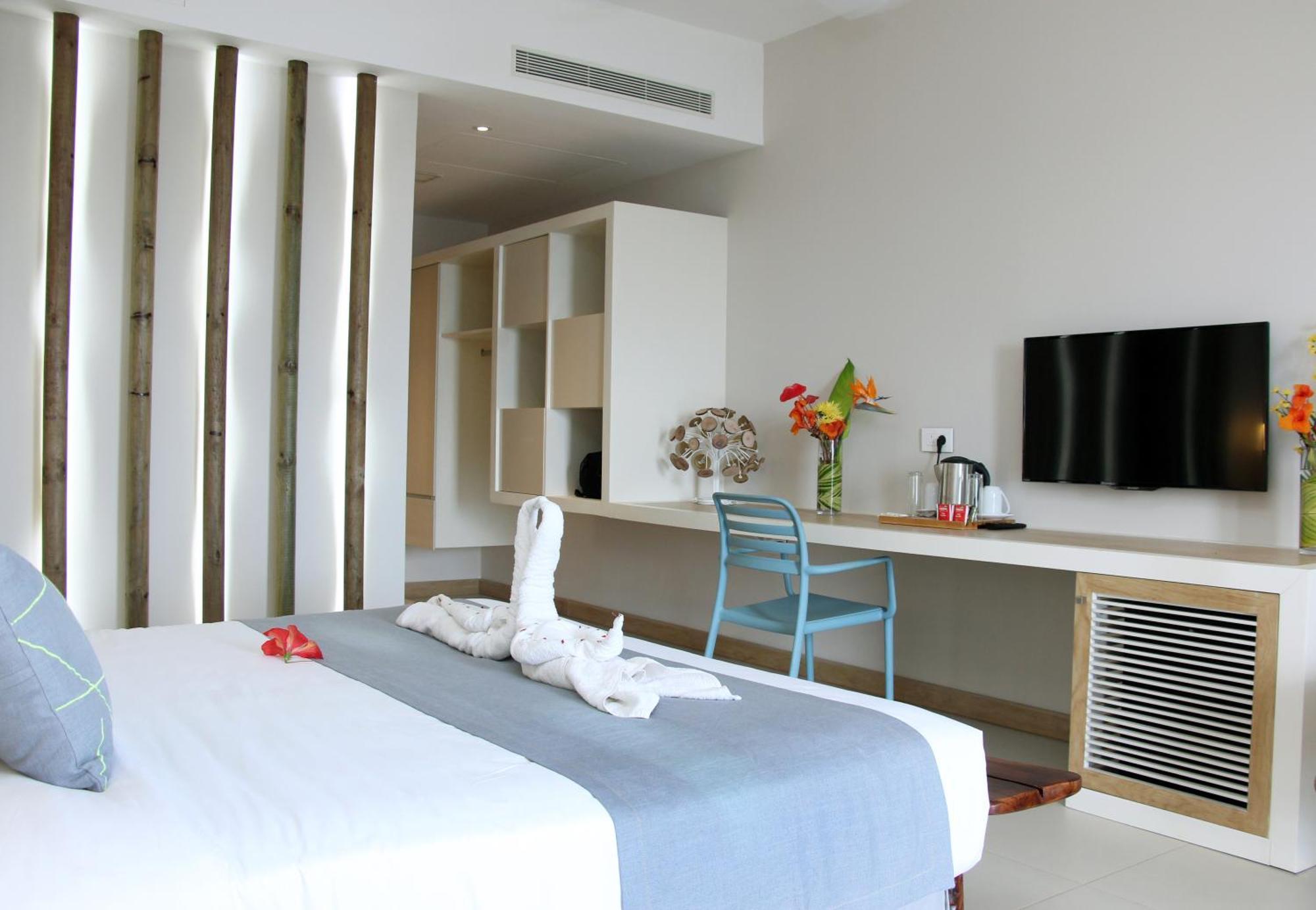 อเนเลีย รีสอร์ตแอนด์สปา Hotel Flic en Flac ภายนอก รูปภาพ